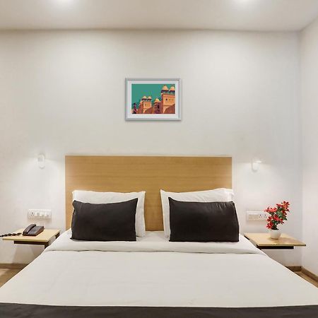 Townhouse Rajdhani Residency Sururnagar Exterior foto